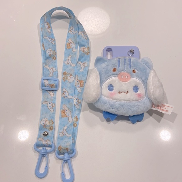 Sanrio Lavender iPhone Case with Coin-pouch - Picture 3 of 4